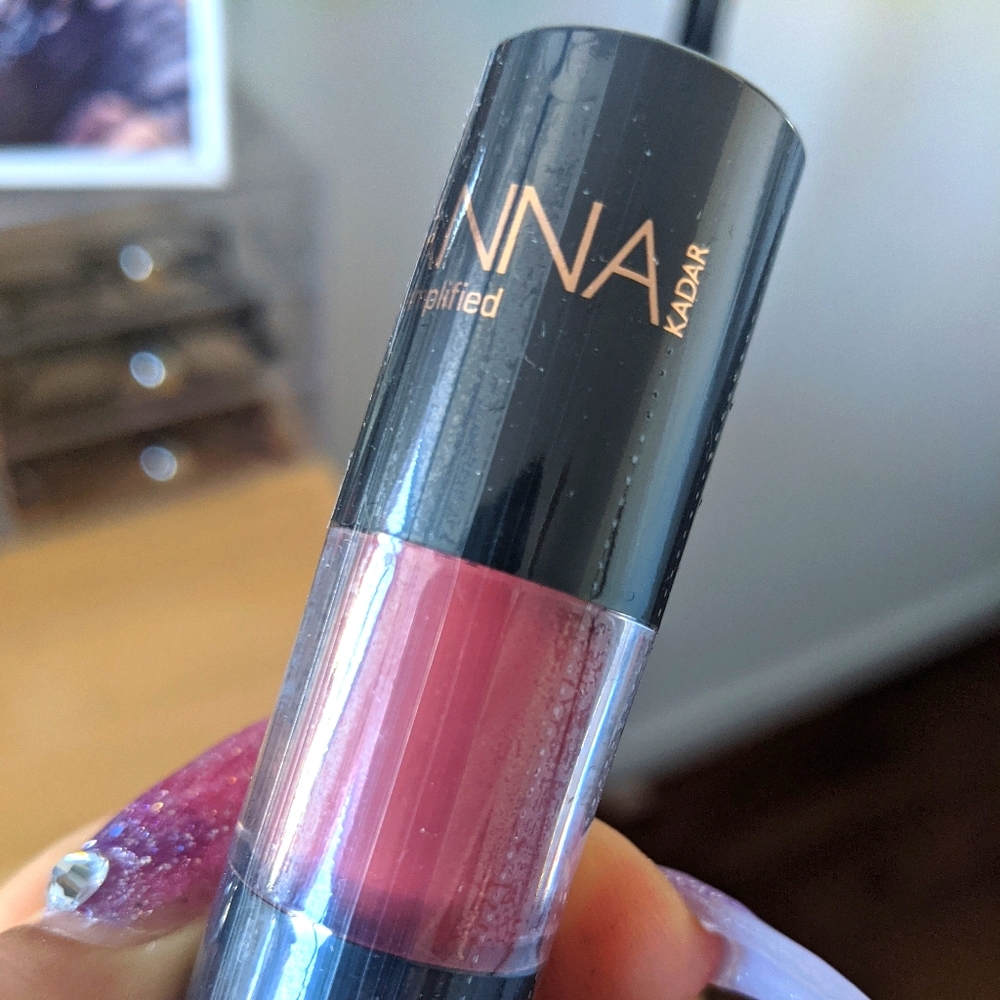 Manna Kadar Lip Whip in Hope